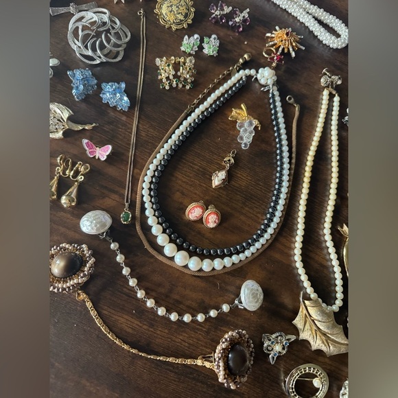 Vintage to Now Rhinestone Jewelry Lot Some Signed Swarovski Hobe Napier Monet - Picture 2 of 15